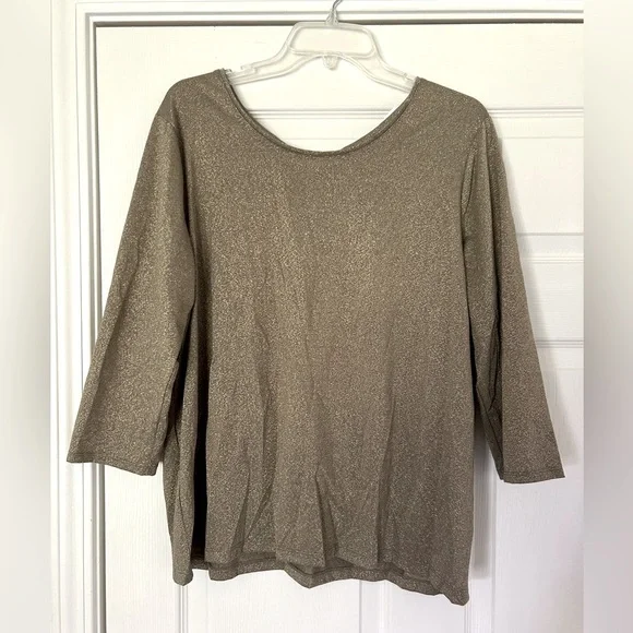 Chicos, Size 3/XL, gold shimmer blouse with keyhole detail on back - Picture 1 of 5